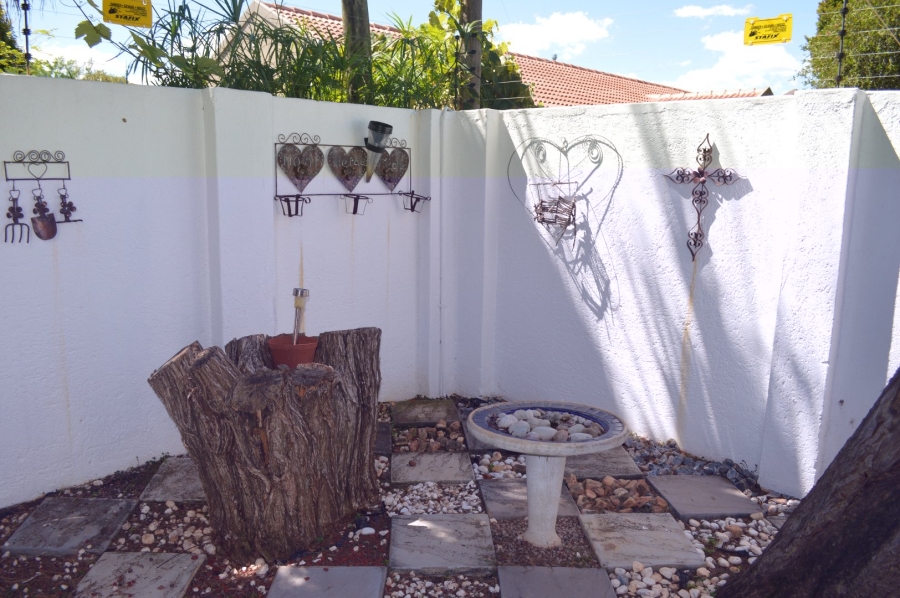 3 Bedroom Property for Sale in Flamwood North West